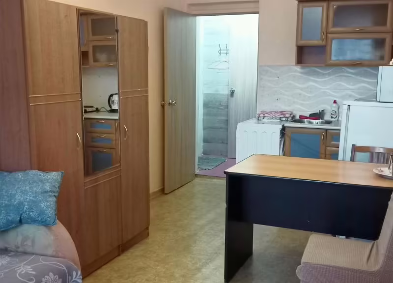 ДЕНЬ И НОЧЬ НА УЛИЦЕ ВОЛОДАРСКОГО 9