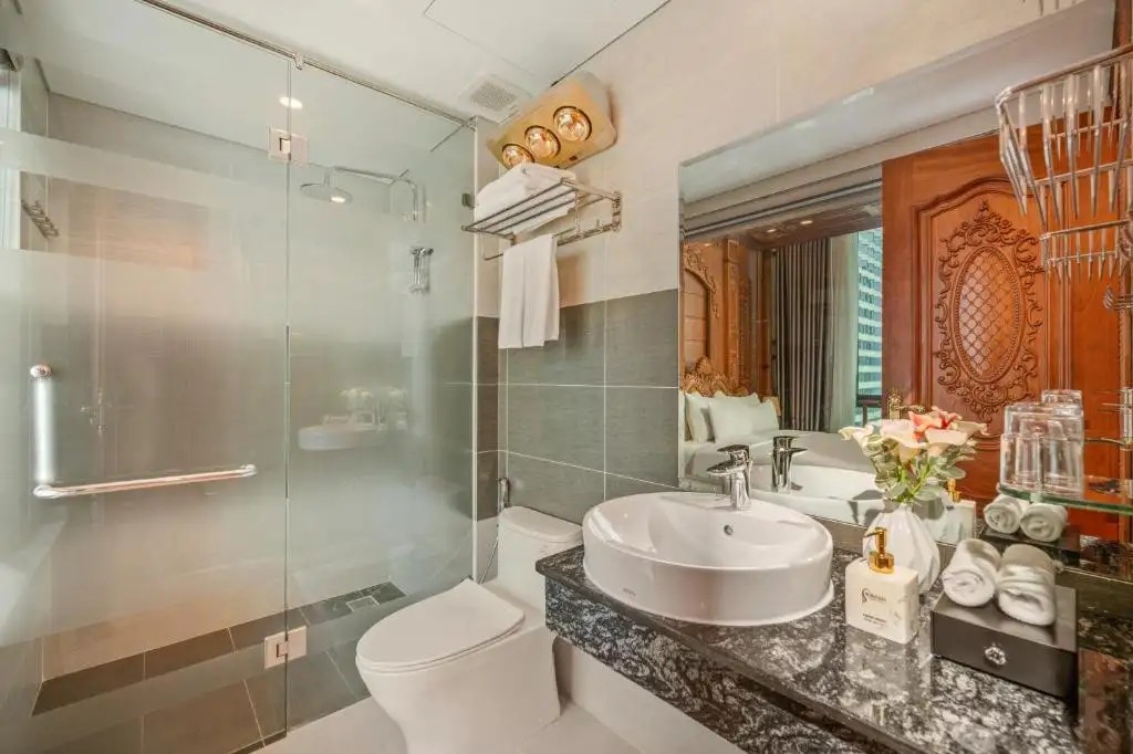 MONALISA LUXURY HOTEL