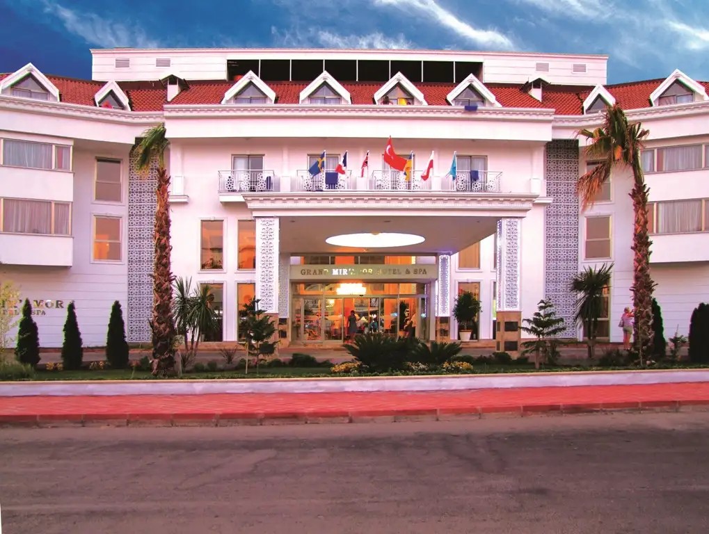 GRAND MIRAMOR HOTEL & SPA