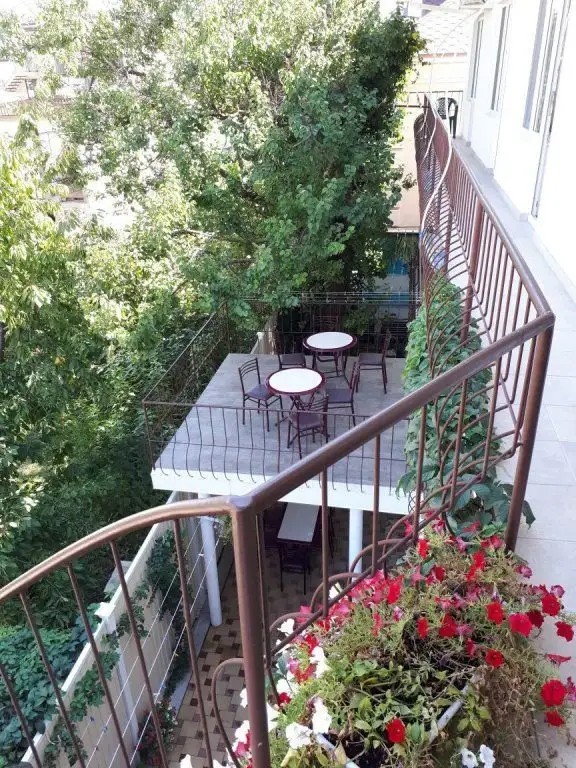 ГОСТЕВОЙ ДОМ САМБУРОВА 210Б