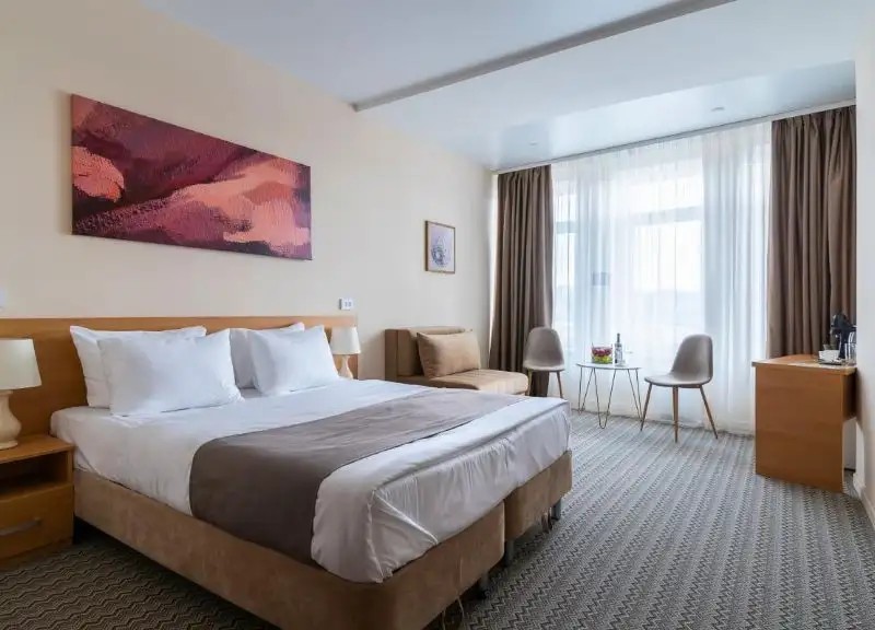 KINNEY SEA VIEW HOTEL