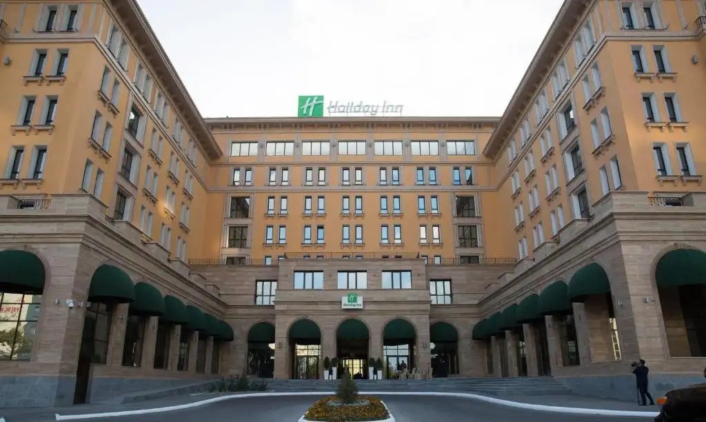 HOLIDAY INN AKTAU