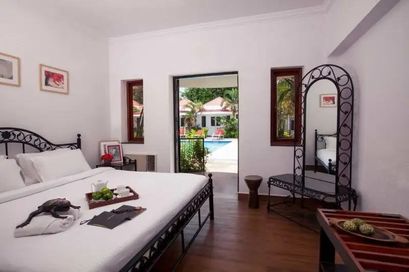 NAKED SPACE BOUTIQUE HOTEL
