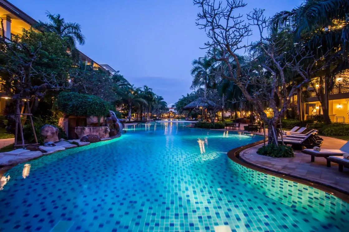 RAVINDRA BEACH RESORT & SPA