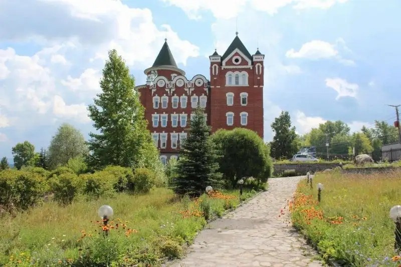 НИКОЛЬСКИЙ
