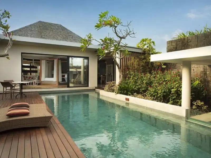 BERRY AMOUR VILLAS