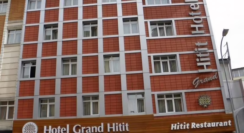 GRAND HITIT
