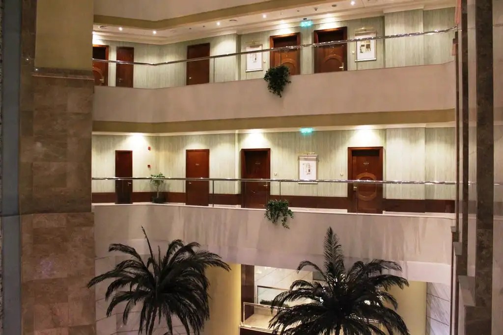 PEARL CITY SUITES