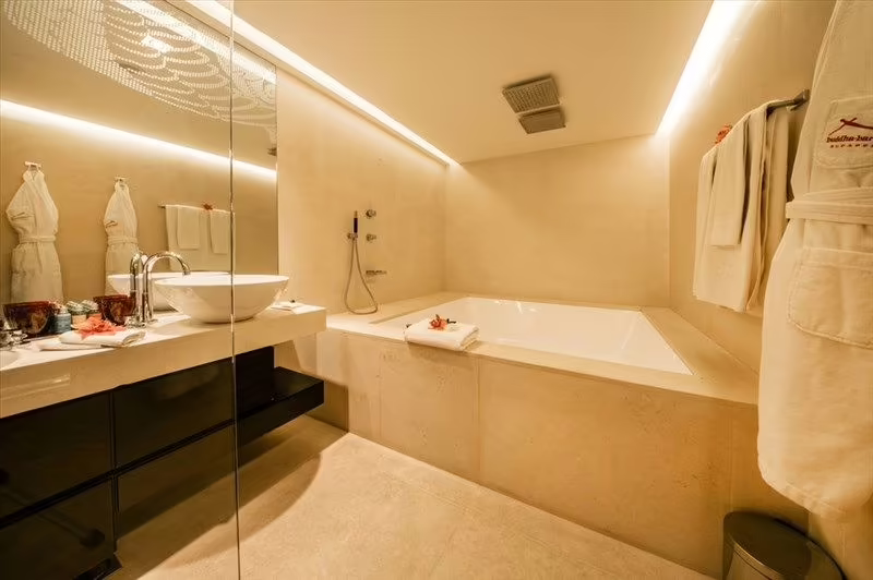 BUDDHA BAR HOTEL BUDAPEST KLOTILD PALACE