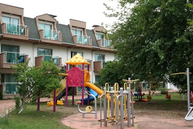 BERALISA FAMILY GARDEN HOTEL