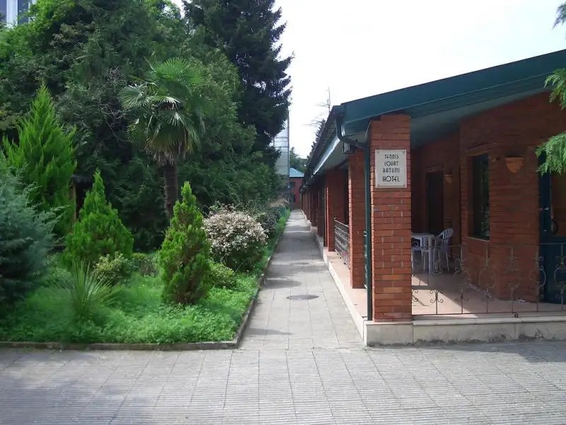 TENNIS CLUB