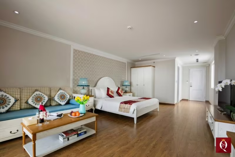 SPLENDID PREMIUM (EX. SILK QUEEN GRAND HOTEL)
