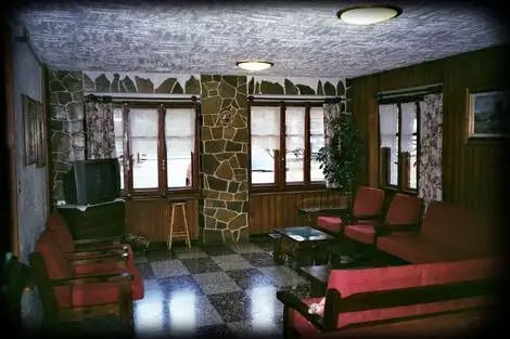 VILLA CARY