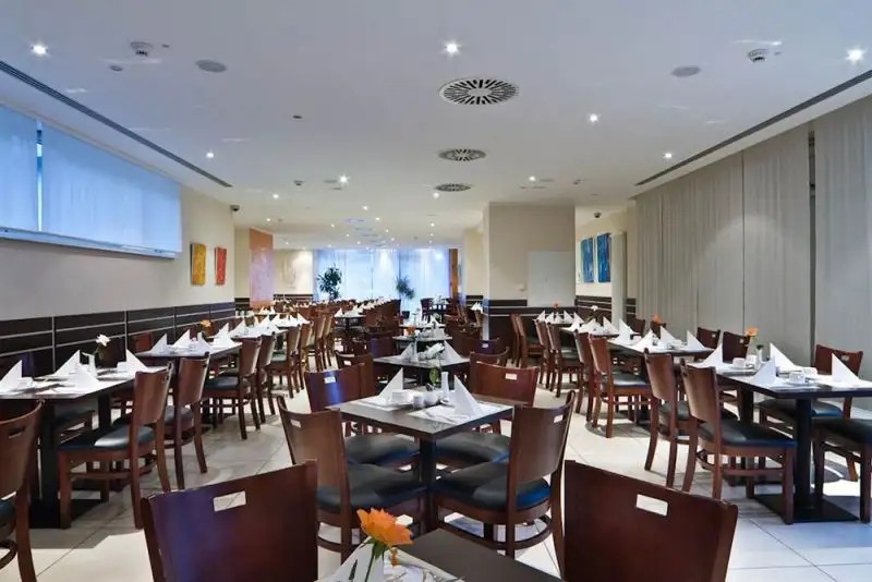 CENTRAL BERLIN KURFUERSTENDAMM (EX. IVBERGS PREMIUM)