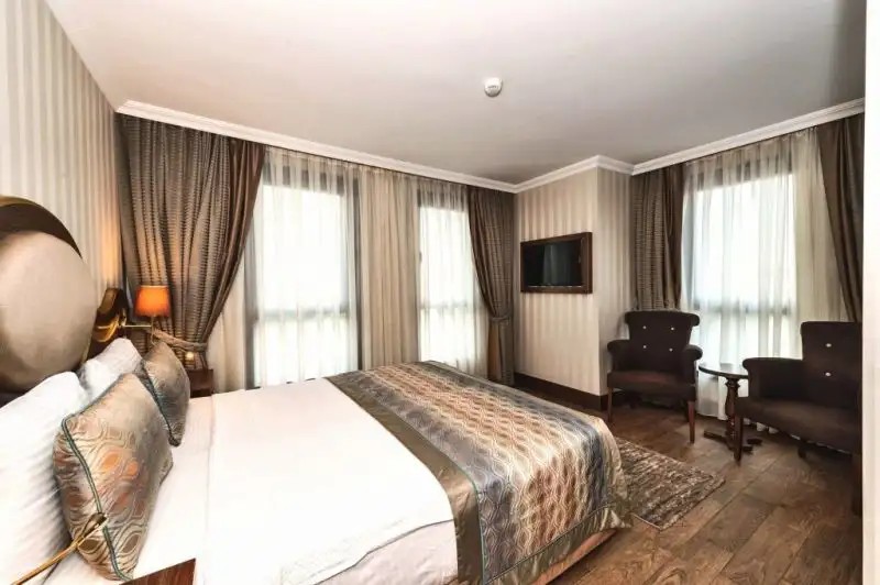 THE CENTRAL HOTEL