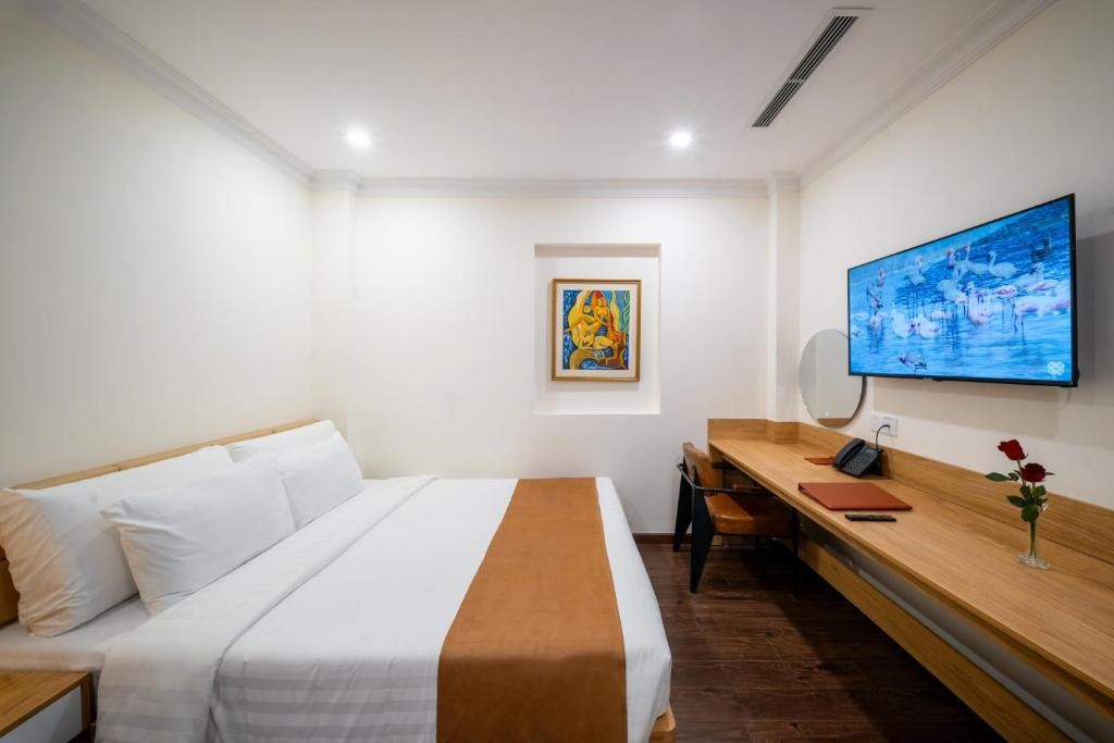 WYNNE HOTEL