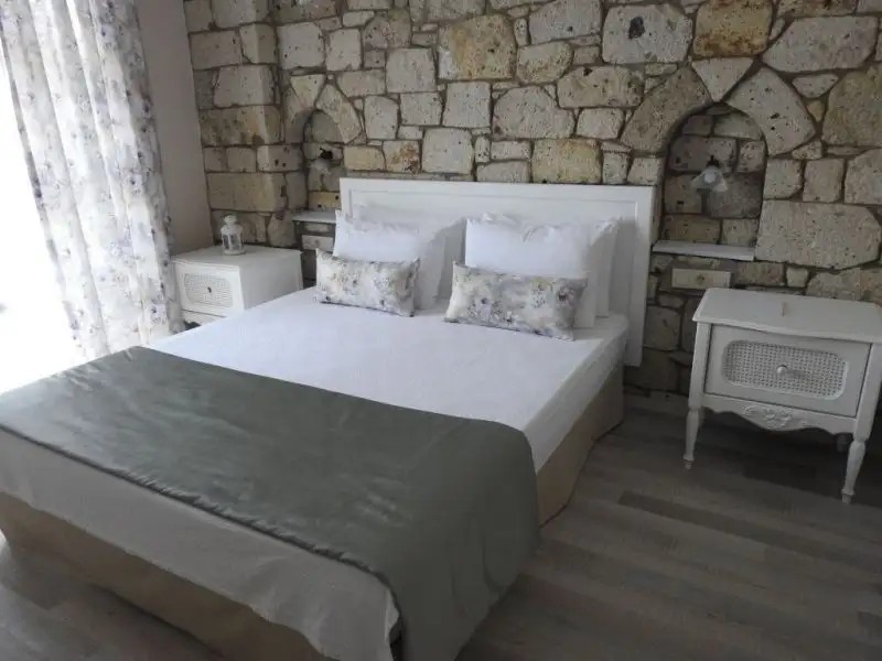 TASQUARTAS HOTEL ALACATI