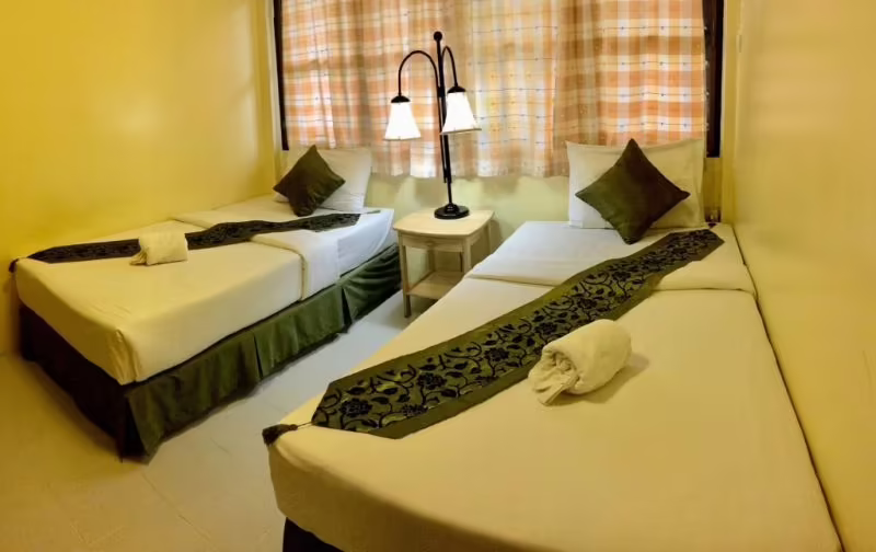 PHUNYANUCH HOTEL