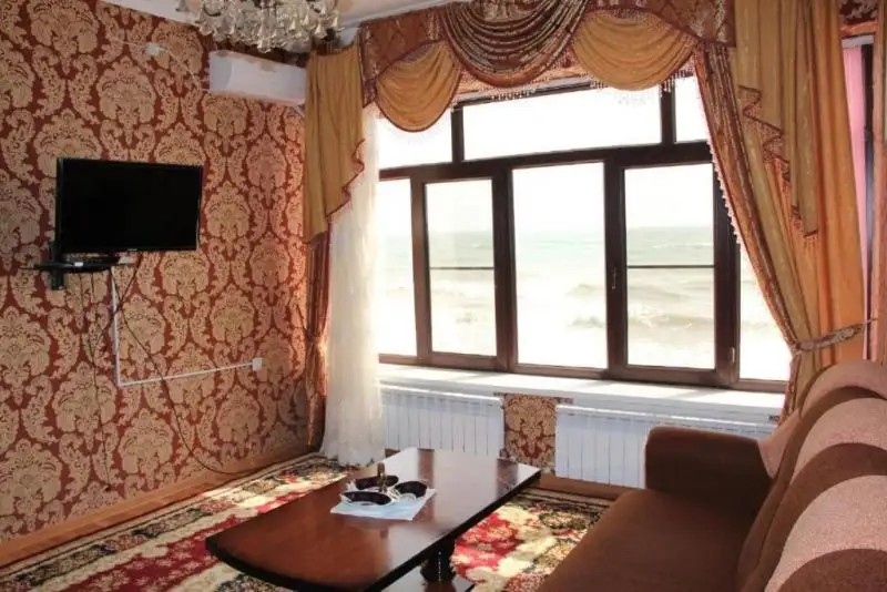 КРАСНЫЙ БАК