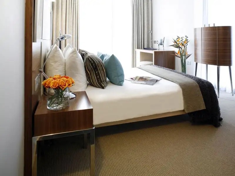 PARK PLAZA COUNTY HALL LONDON