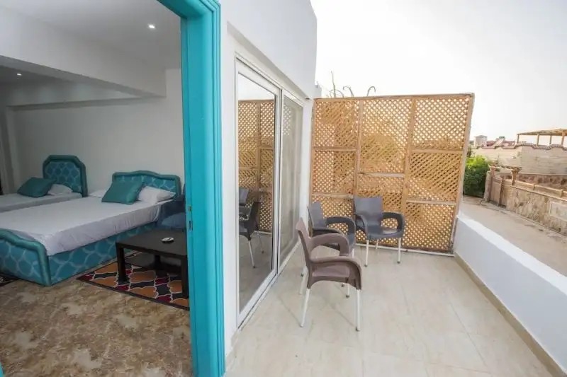 LILLY ROOMS AND STUDIOS