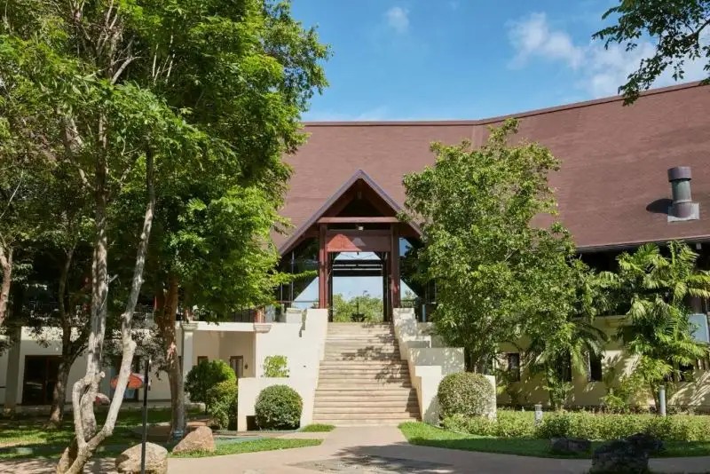 OCCIDENTAL PARADISE DAMBULLA