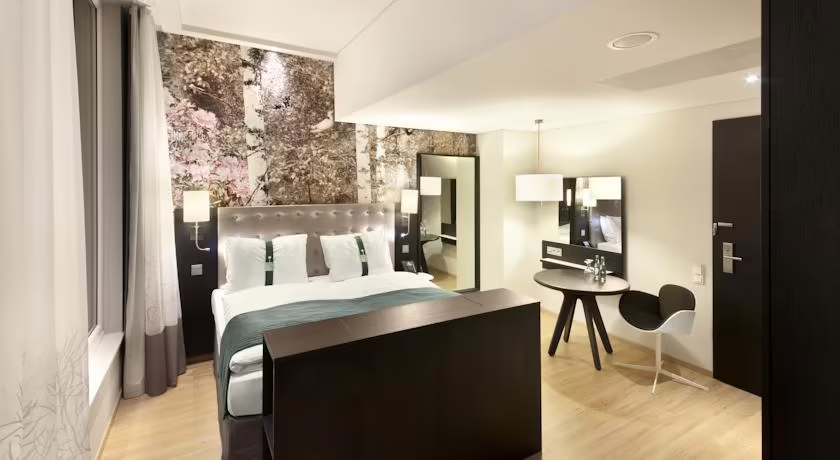 HOLIDAY INN BERLIN - CENTRE ALEXANDERPLATZ