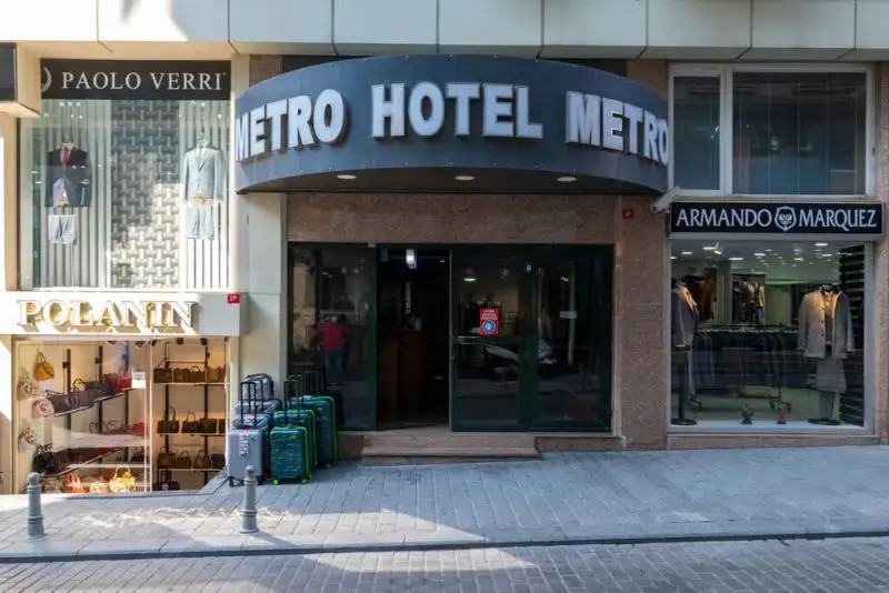 METRO HOTEL LALELI