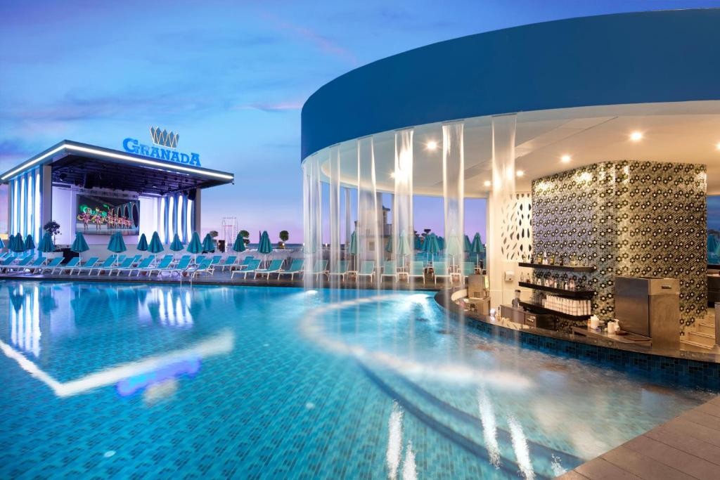 GRANADA LUXURY BEACH HOTEL