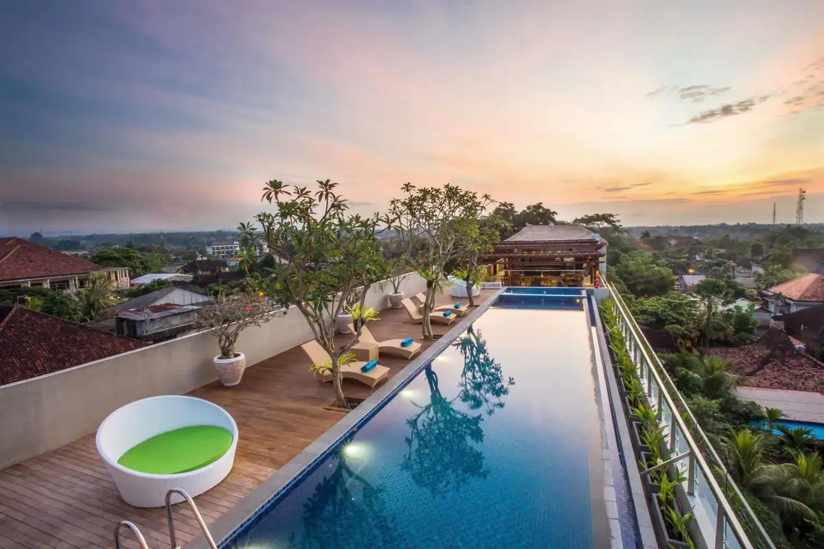 MAXONE UBUD