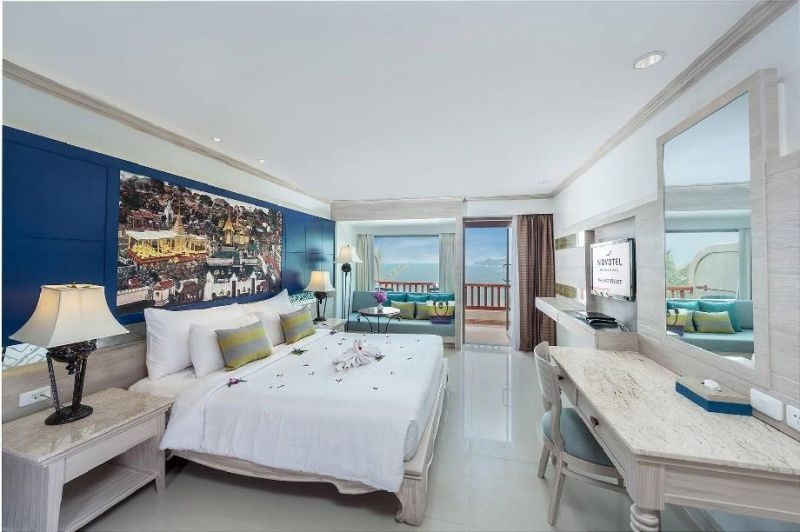 deluxe sea view