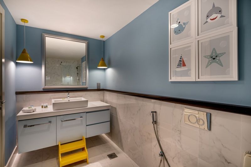 kids escape family suite