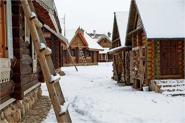 НАНОСЫ-НОВОСЕЛЬЕ