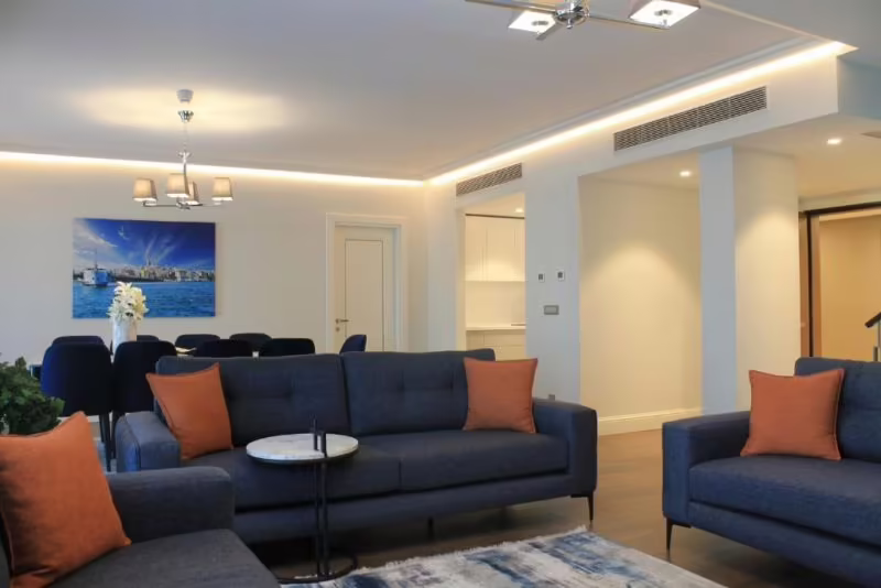 GARLON RESIDENCE