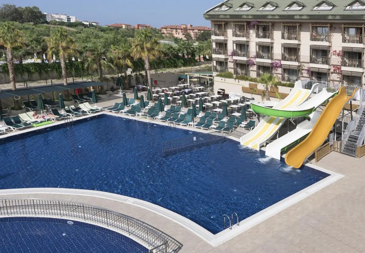 CAN GARDEN RESORT