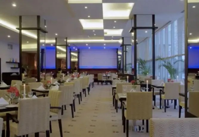 RADISSON BLU PLAZA