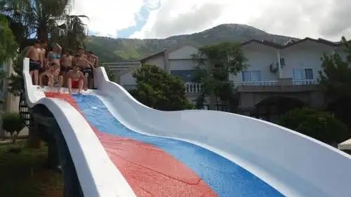 DAISY GARDEN RESORT