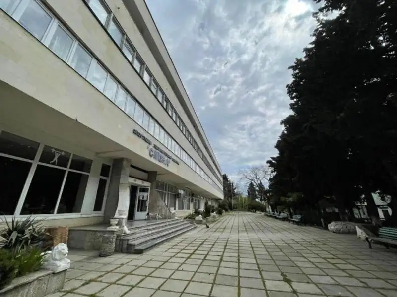 СМЕНА ПОНИЗОВКА