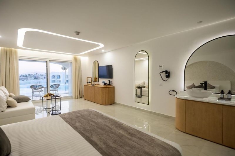 deluxe side sea view