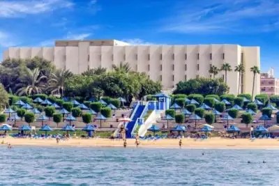 BM BEACH HOTEL