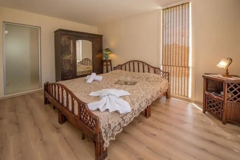 DESTINA BOUTIQUE HOTEL