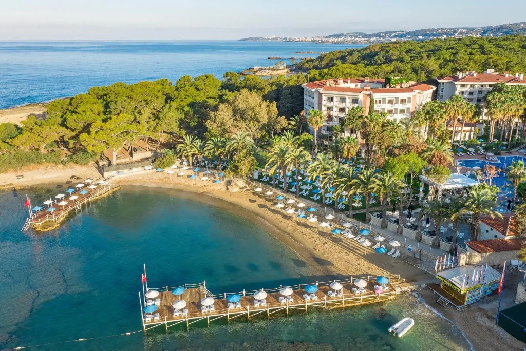 UTOPIA RESORT & RESIDENCE (EX. ALARA PARK HOTEL)