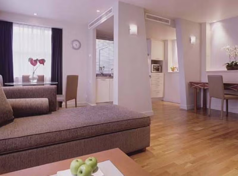 VICTORIA PARK PLAZA LONDON