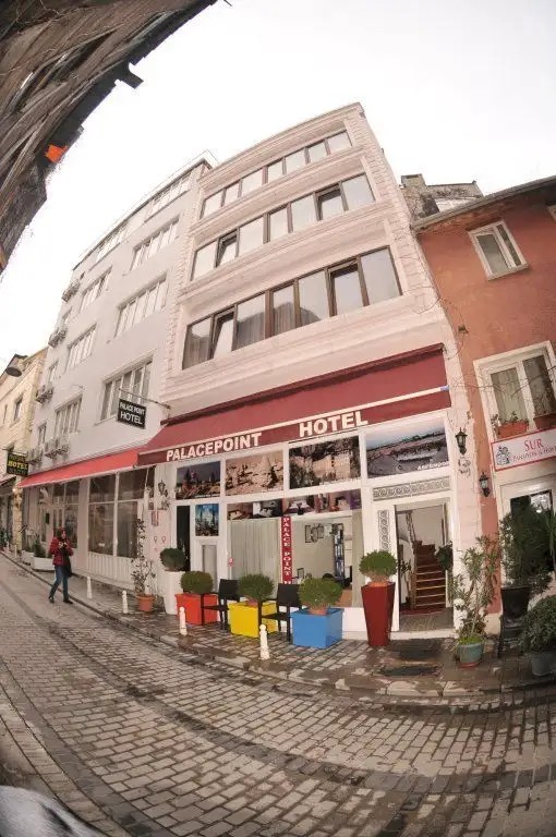 PALACE POINT HOTEL