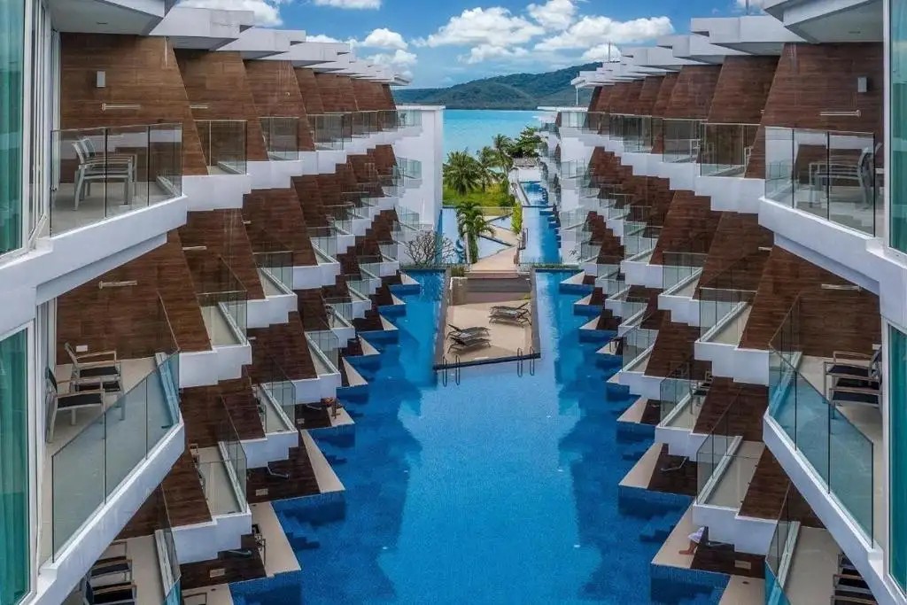THE BEACHFRONT HOTEL PHUKET (EX. BEST WESTERN PLUS THE BEACHFRONT)