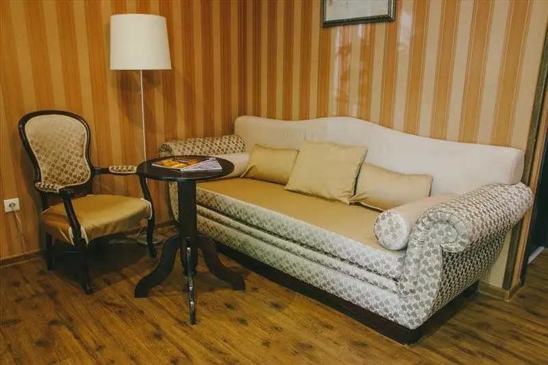 ROYAL VERA BOUTIQUE (EX. GARDEN VIEW)