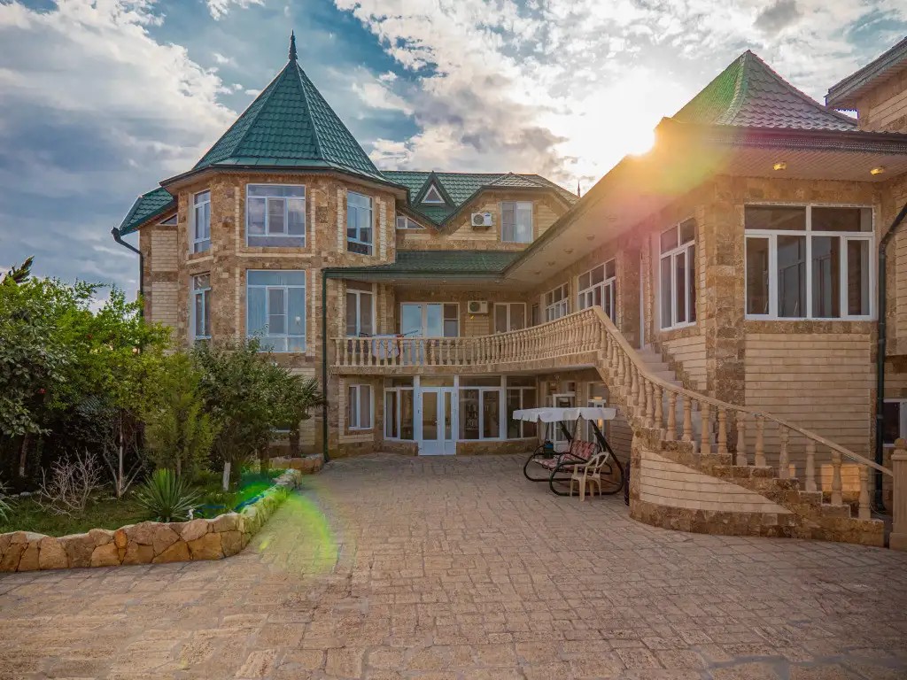 VILLA VICTORIA (ВИЛЛА ВИКТОРИЯ)
