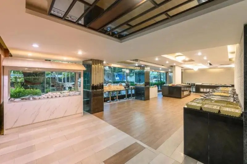EASE JOMTIEN HOTEL