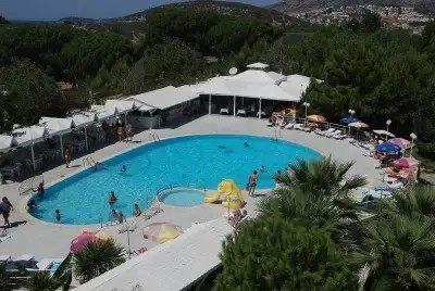 FLORA SUITES