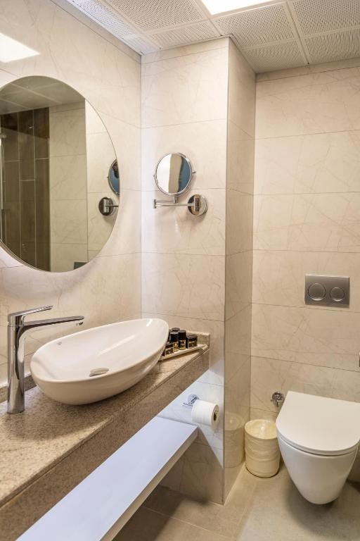 FAME HOTEL